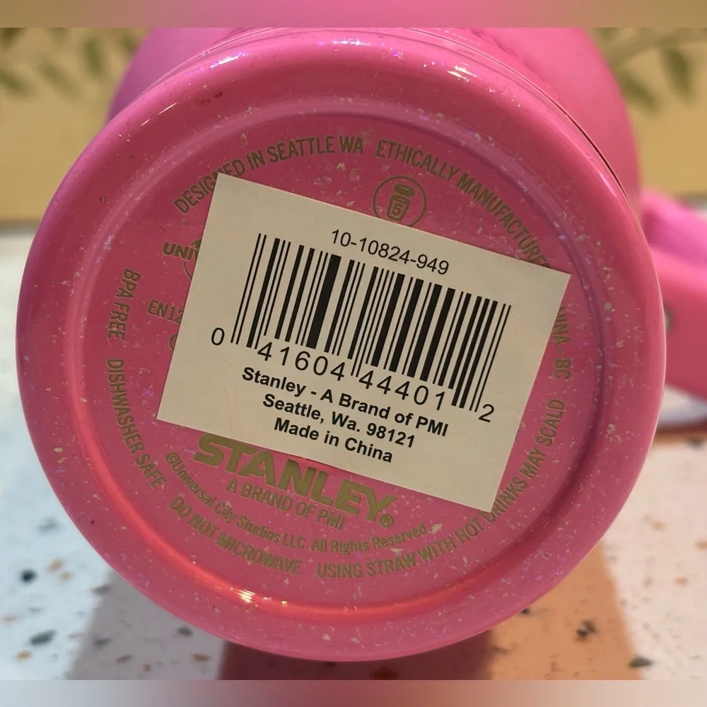 Stanley x Glinda Wicked 40 oz Quencher H2.0 Tumbler – Pink Glitter LTD - Picture 8 of 13